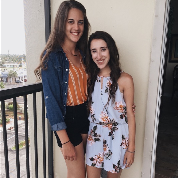 Meet your Posher, Rachel - Picture 1 of 1